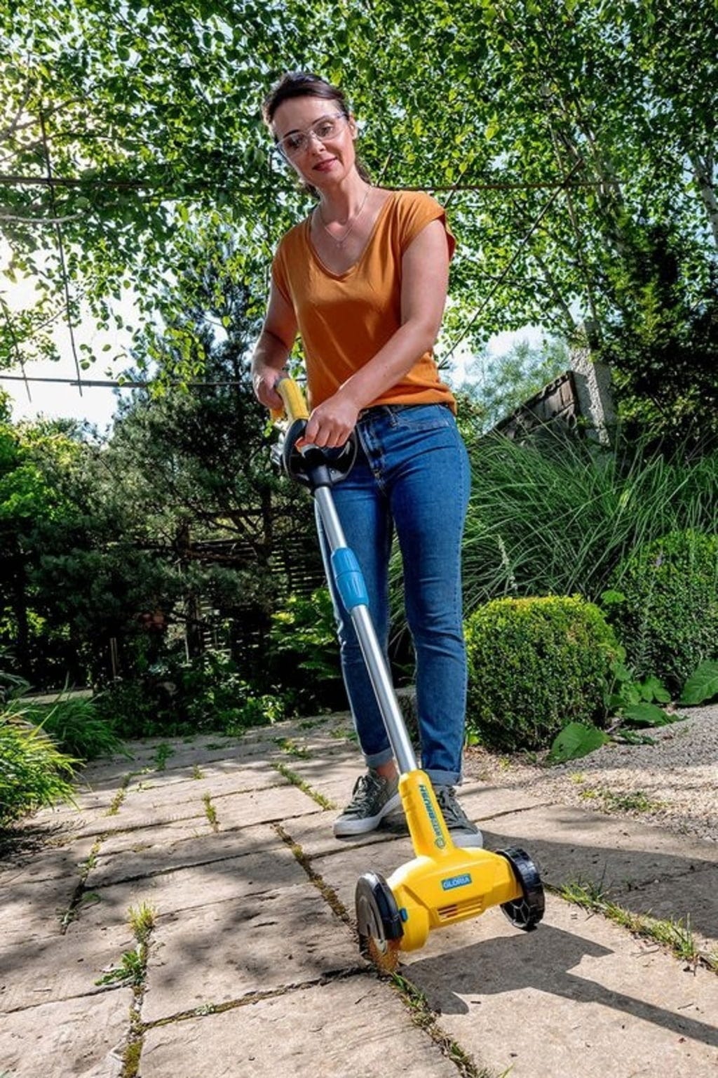Gloria Akku-Unkrautfugenbürste "WeedBrush Li-on"